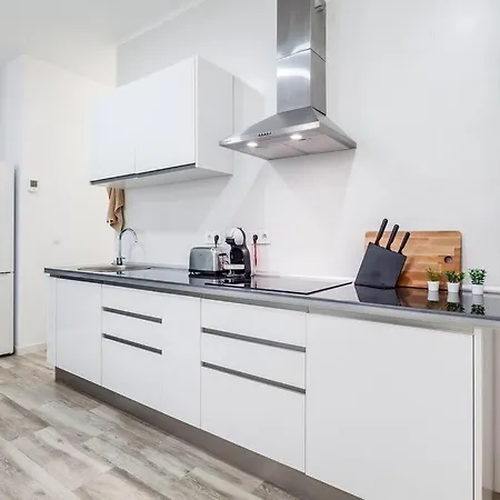 Apartamento Nuevo Cerca De La Playa Y Del Centro Valencia