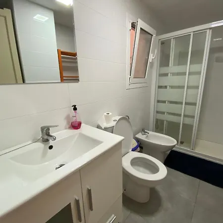 Piso Jovenes Familia Cerca Playa Y Centro . Blasco Ibanez A 아파트 *