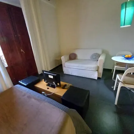 Central Loft 아파트