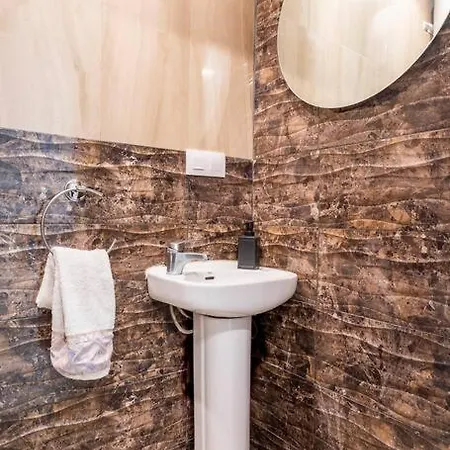 Piso En Zona Exclusiva Calle Colon Апартаменты *