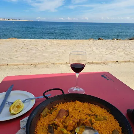 Full Equipped And Comfortable With Wifi