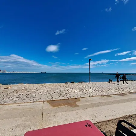 Full Equipped And Comfortable With Wifi Valenza