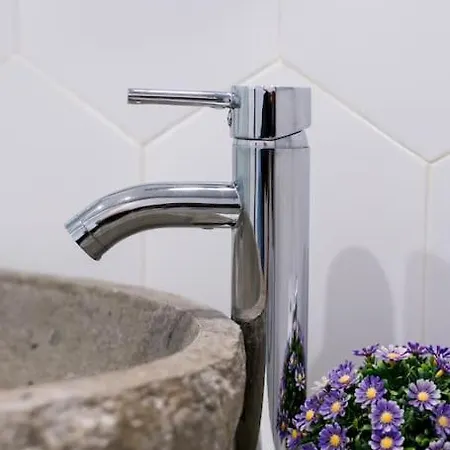 Cozy Flat In Center Feel The Vibe Selfcheckin