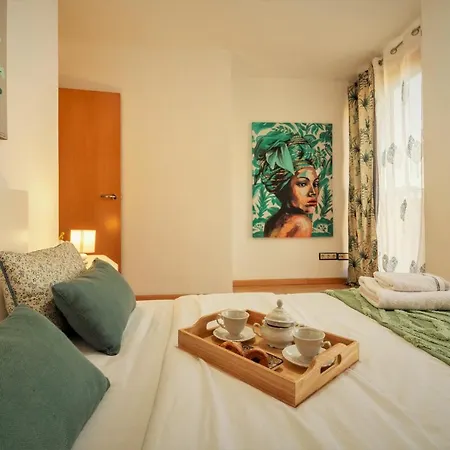 Penthouse Duplex In A 4 Floors Spanish House -8 Min To Center By Metro Valencie