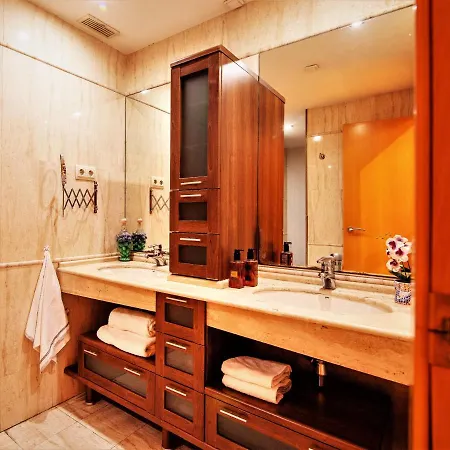 Penthouse Duplex In A 4 Floors Spanish House -8 Min To Center By Metro Валенсия