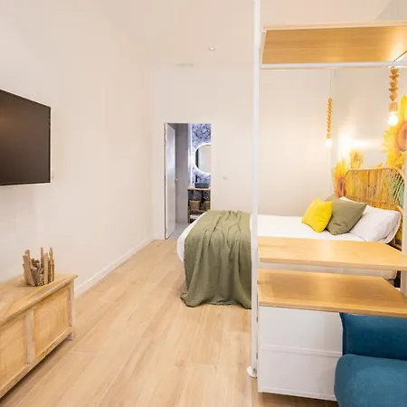 Florit Flats - The Turia Park Lofts - 4 Guests- Ac & Wifi - Near City Centre Lägenhet Valencia