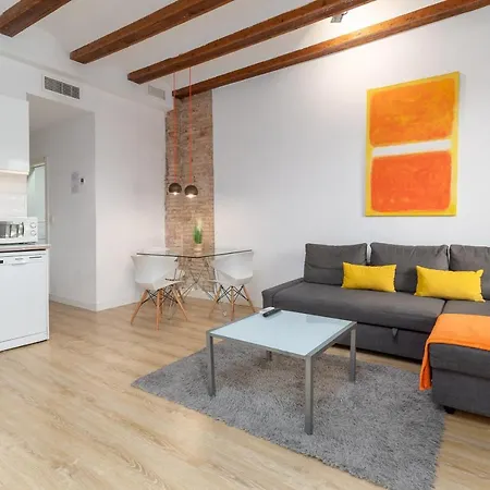 Baron Reina Apartment *