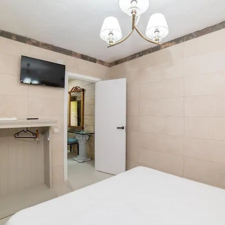 乐特莱特百斯威特旅馆 3*