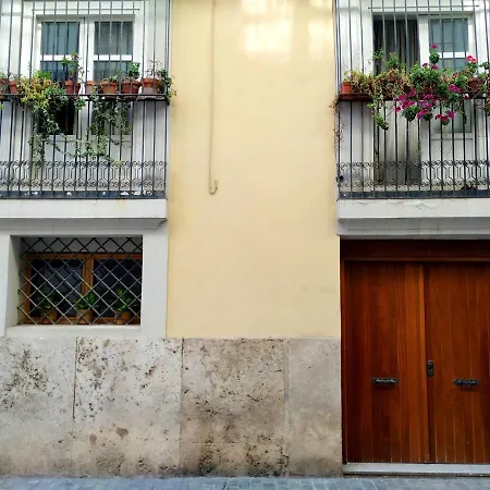 Estudio Pino En Casco Antiguo Valenciayole * ולנסיה