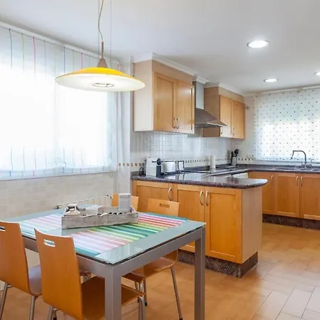 Casa En Valencia, Cerca De Golf, Playas, Moto Gp Сasa de vacaciones *