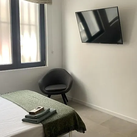 En Playa Malvarrosa Con Bano Privado -no Ac- 3*