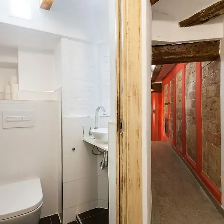 Next To Market, Cathedral And Town Hall Βαλένθια