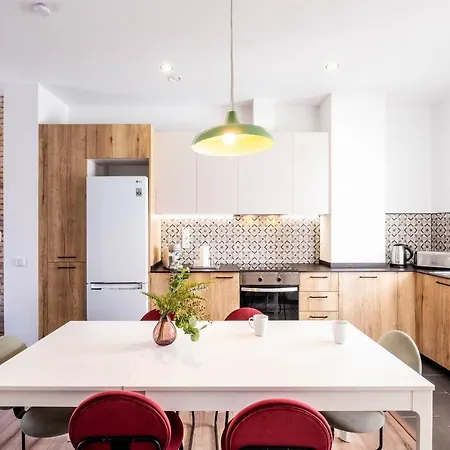 דירה Spacious With Great Views *
