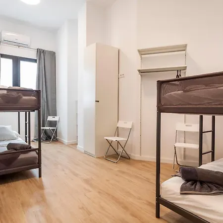 Апартаменты 10 Pax, Ac, Wifi Gratis, Ciudad Artes Y Ciencias