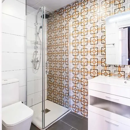 Classy With Unique Design Βαλένθια