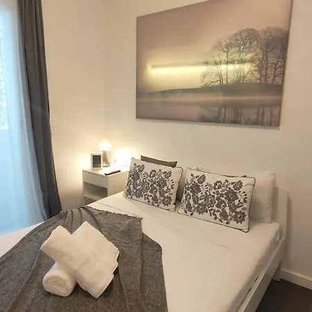 Small And Cozy - G10 3* فالنسيا