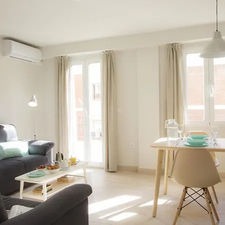 Singularstays Calderon Appartement *