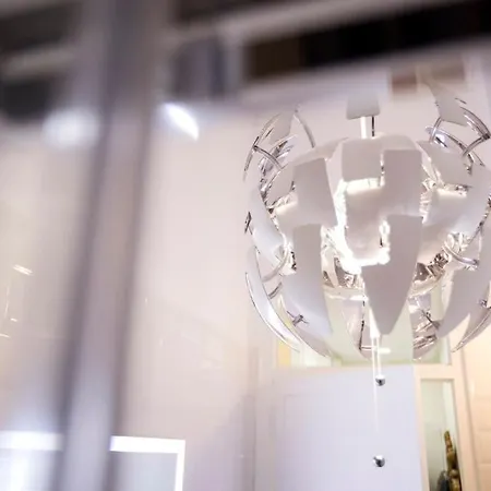 Family Century House With Terrace And Parking شقة *