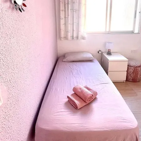 Comodo En Centro Valenza