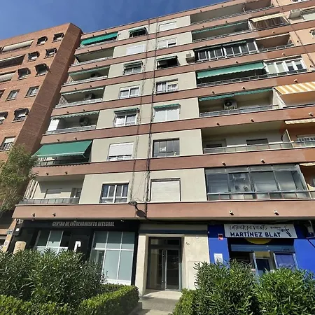 Singularstays Campanar Apartmán *