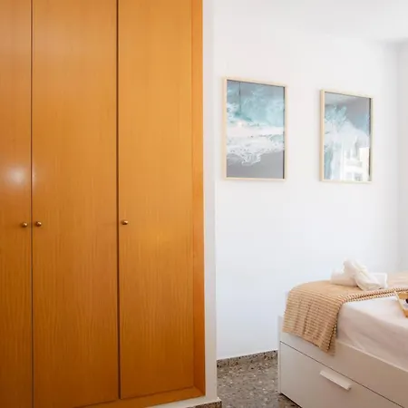 Singularstays El Grao Appartement *