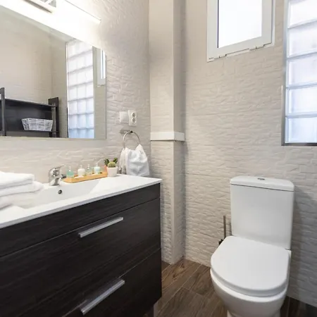 Near The Plaza De Toros * Valensiya