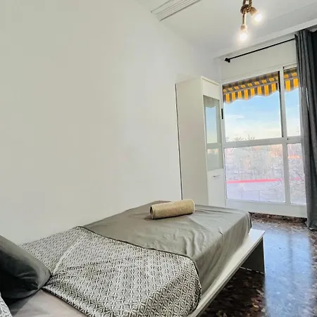 Apartamento Compartido Con Vista Al Puerto Quarto em Acomodações Particulares *