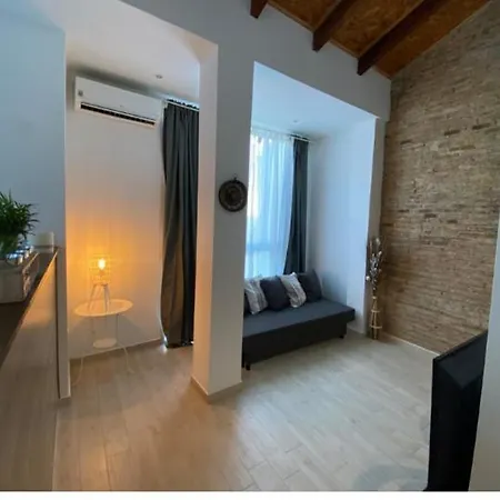 Rent Aparts Milagrosa 1 Апартаменты
