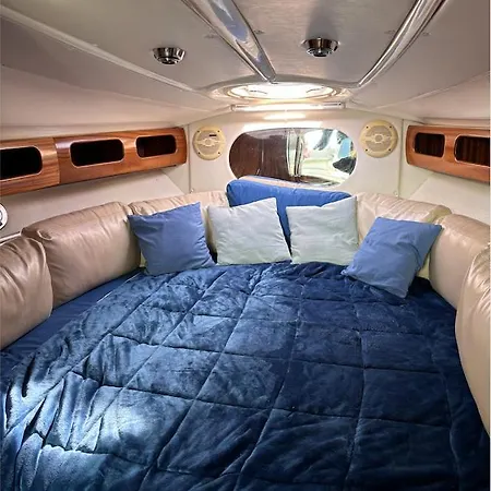 Hotel en barco Maser Ii