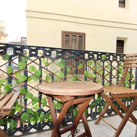 Reformado Cerca De La Plaza Redonda *