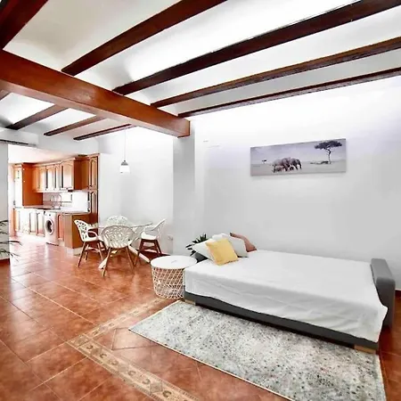 Apartment Con Terraza Cerca De La Estacion Del Nord *