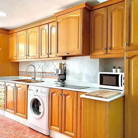 Con Terraza Cerca De La Estacion Del Nord *