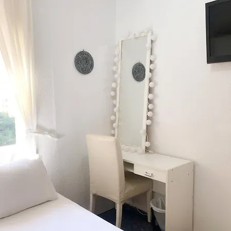 Homestay Precioso Cerca De La Playa Y Universidades