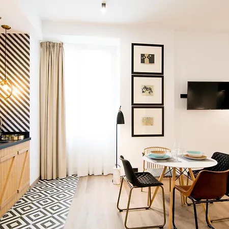 Myr Plaza Mercado & Отель 4*