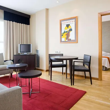 Nh Center Hotel