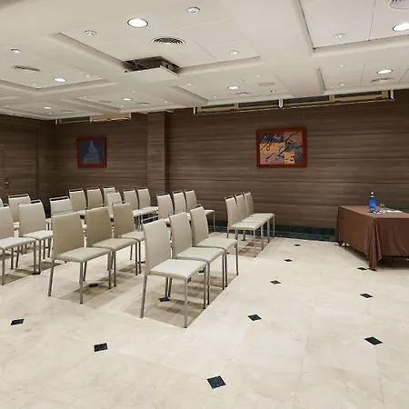 Nh Center Hotel
