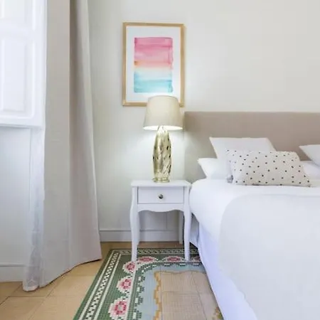 Family Century House With Terrace And Parking شقة