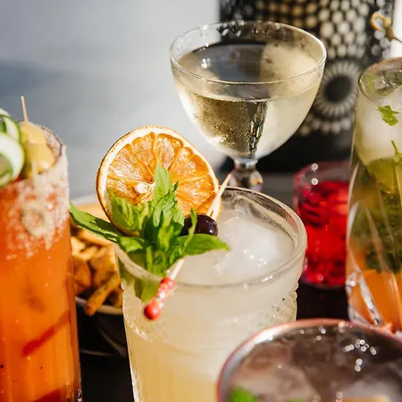 Myr Marques House 4*