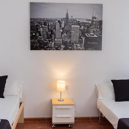 Villa Casa Con Piscina, Jardin Y Aire Acondicionado Cerca De Valencia En La Eliana-l'eliana *