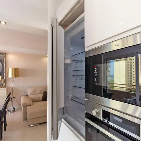 The White Apartment: Luxury, And Design Apartament Walencja