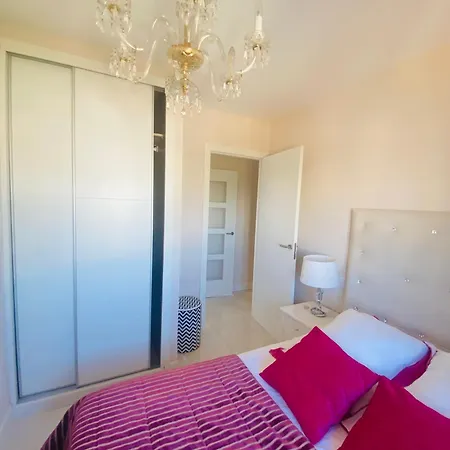 The White Apartment: Luxury, And Design Apartament Walencja