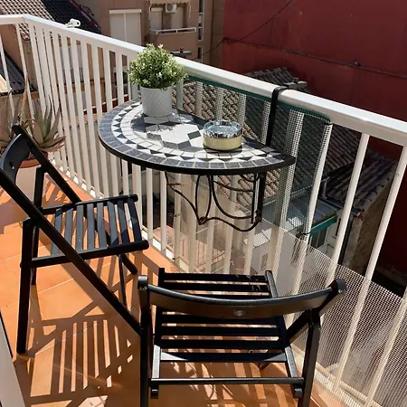 公寓 Big Spacious Penthouse Next To The Sea *