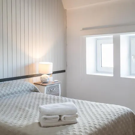 Travel Habitat Port Valencia. Apartamento *