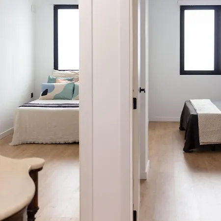 Vlc Host - Leones Appartement *
