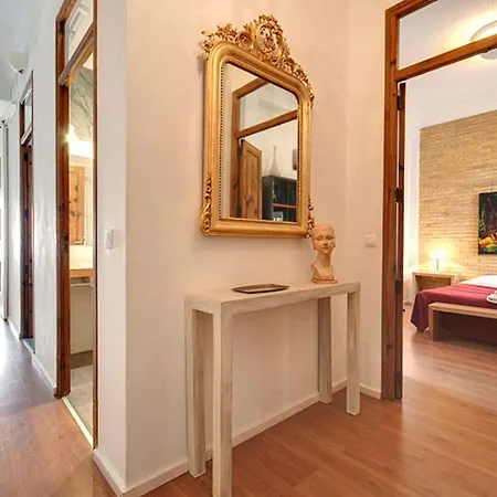 Beds & Breaks Strauss דירה