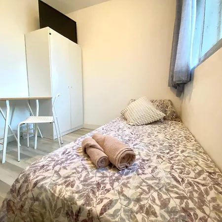 Cerca De La Playa Habitación en casa particular Valencia