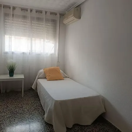Agradable Piso En El Cabanal Cerca De La Playa *