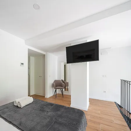 Апартаменты New Duplex, 2 Wc, Frente Ciudad De Ciencias Y Artes