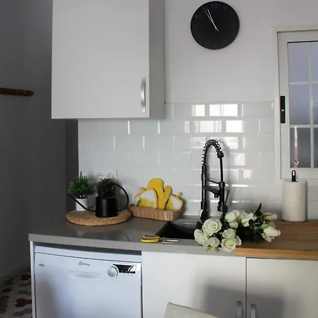 Piso Cerca Universidades Y De La Playa アパート