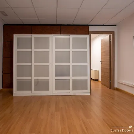게스트하우스 Suites Rooms Valencia 2*